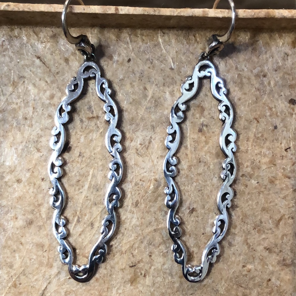 SOLD   LOIS HILL Sterling Silver Long Oval Cut Out Drop Dangle Earrings - Picture 5 of 15